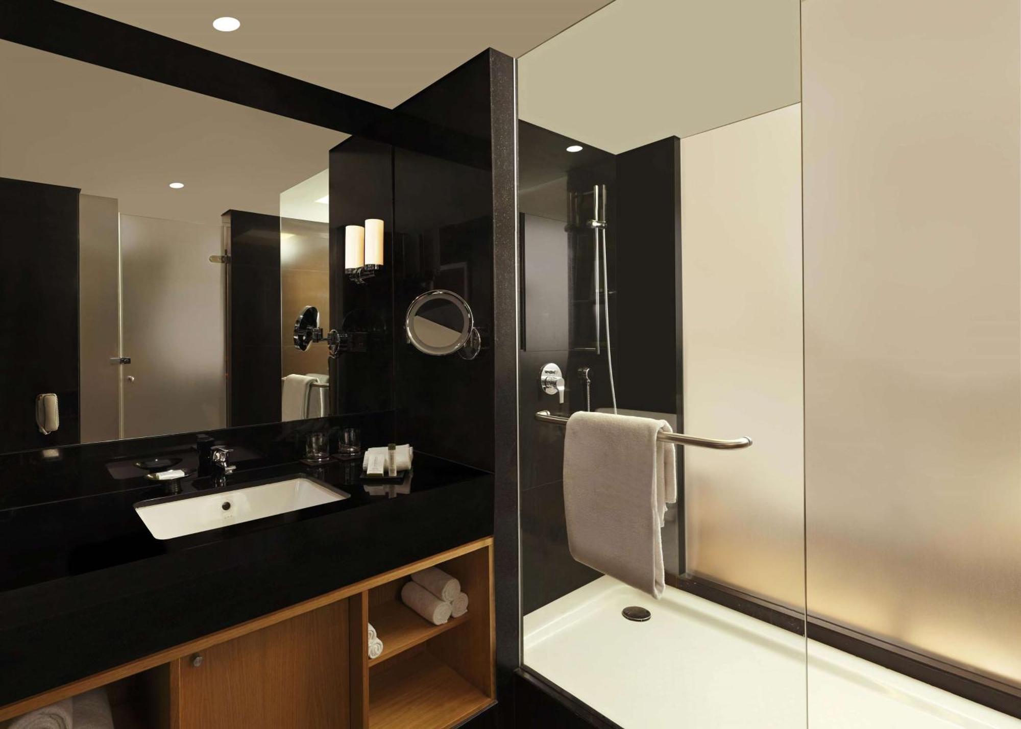 Doubletree By Hilton-Pune Chinchwad Pimpri-Chinchwad Exterior foto